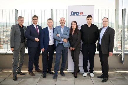 Gruppenfoto der Redner:innen des ISPA-Forums 2023